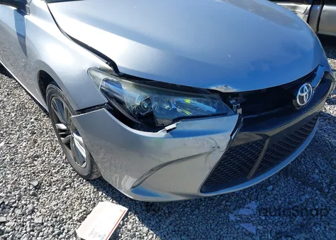 2015 Toyota Camry Se z USA, uszkodzony, nr VIN 4T1BF1FK0FU477062